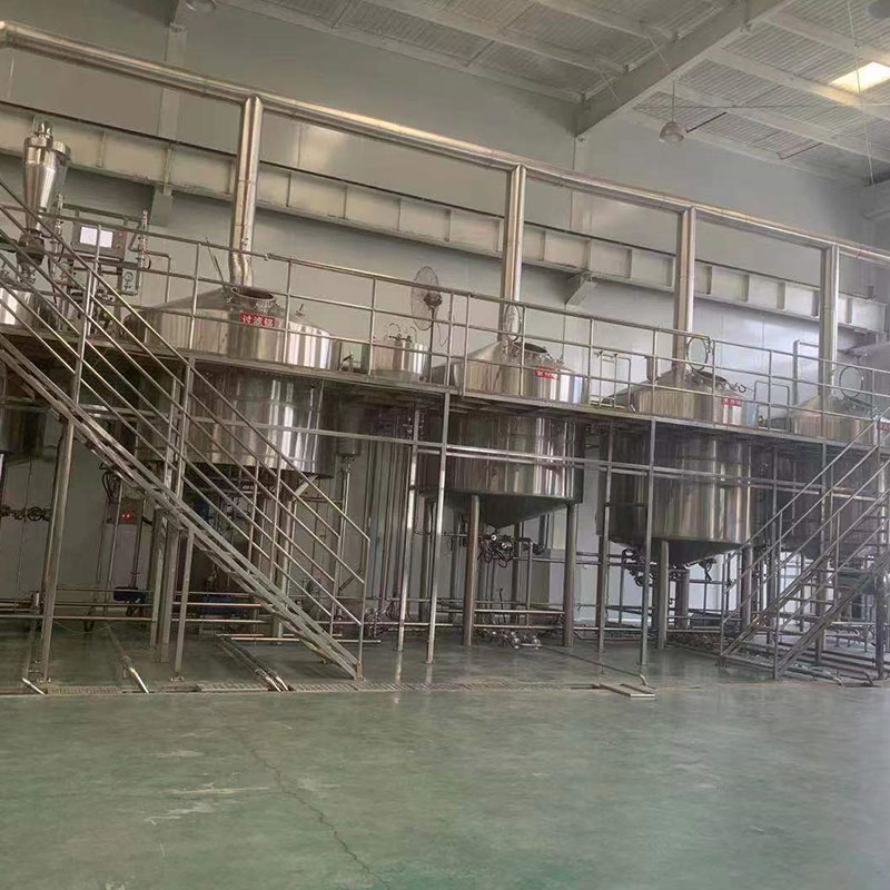 新兴镇精酿啤酒设备厂—平面布置、设备设计、制造、调试、培训等一条龙服务_COPY